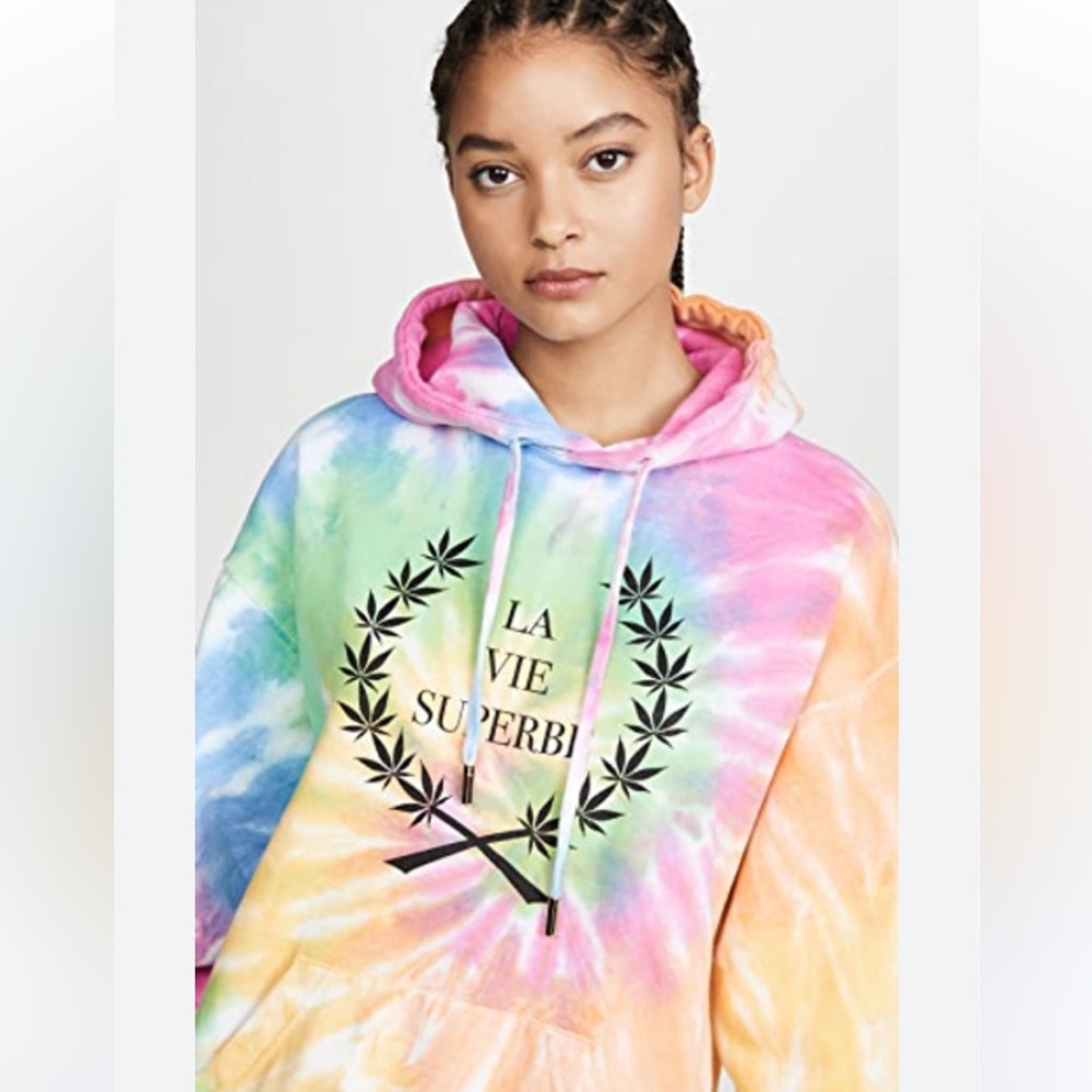 La Vie Supurbe tie dye hoodie sweatshirt size small like new.
